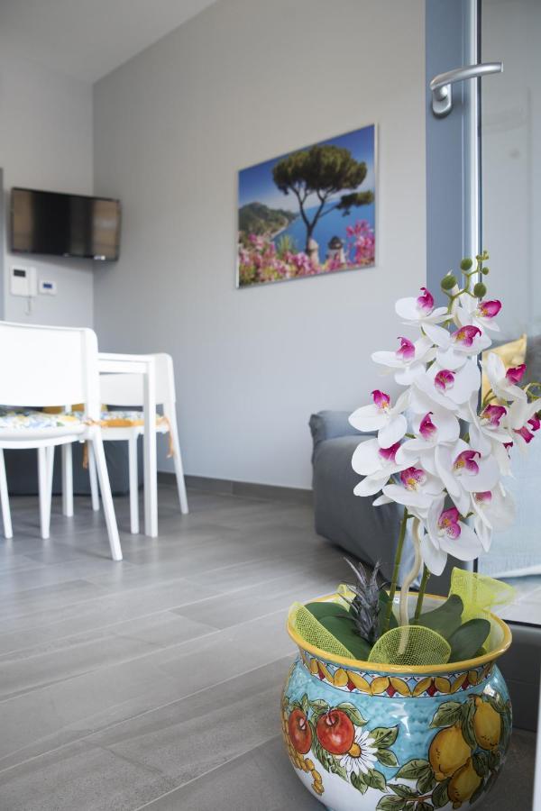 Aa Residence - Free Private Parking Сарно Екстериор снимка