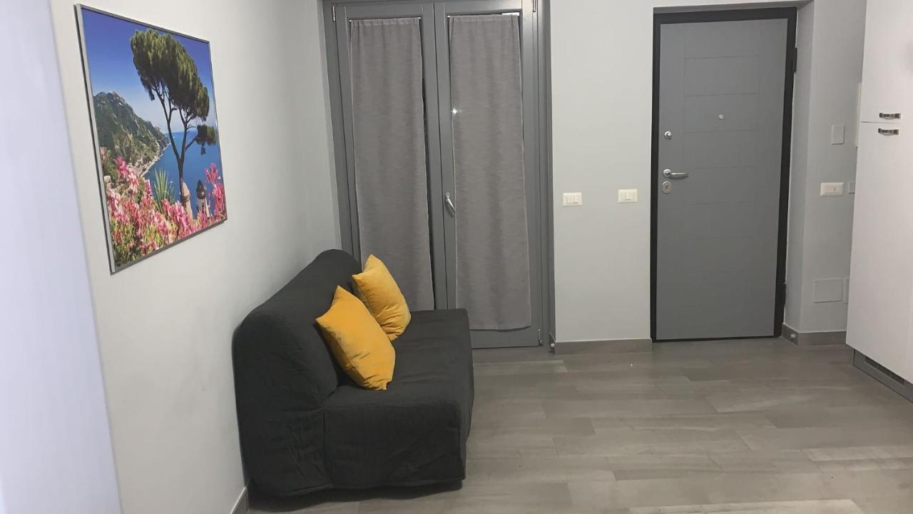 Aa Residence - Free Private Parking Сарно Екстериор снимка