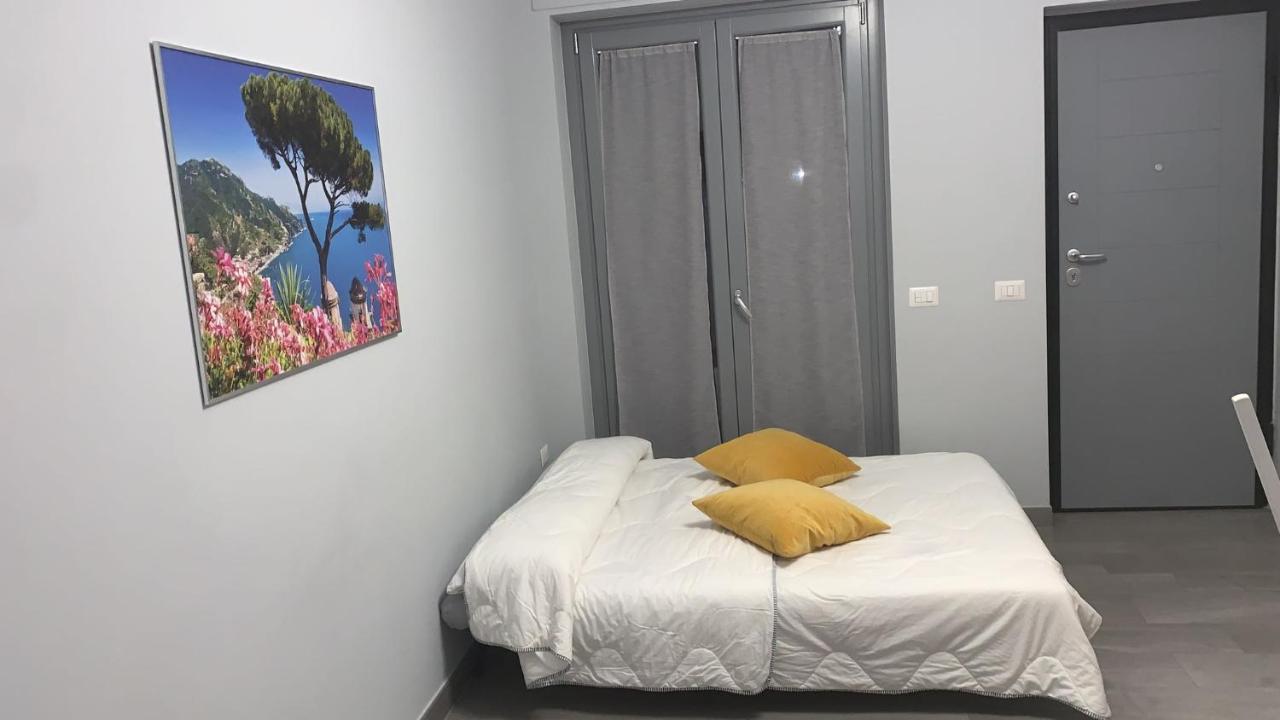 Aa Residence - Free Private Parking Сарно Екстериор снимка